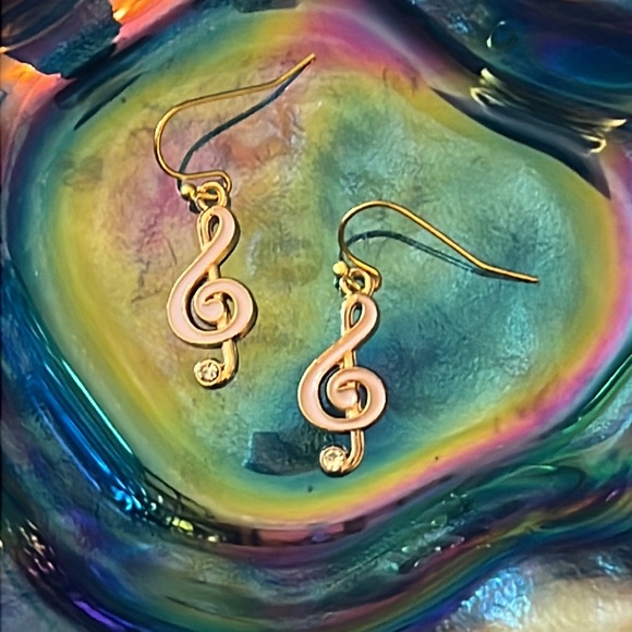 🎵Musical Note Earrings - Picture 2 of 3